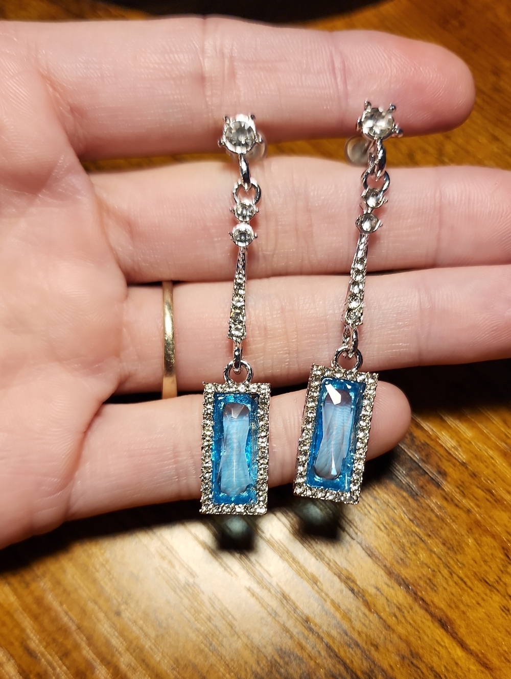 1 Pair Elegant Blue Color Gemstone With Rhinestones Women Earrings, Simple